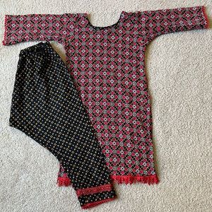 Pakistani Little Girls Lawn 2 pcs | Kurti + Trouser